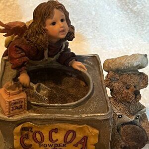 Vintage Boyds “Cocoa ... And We Mean It Too Music Box”